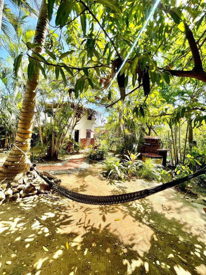 Готель El Eden Escondido Пуерто-Ескондідо Екстер'єр фото